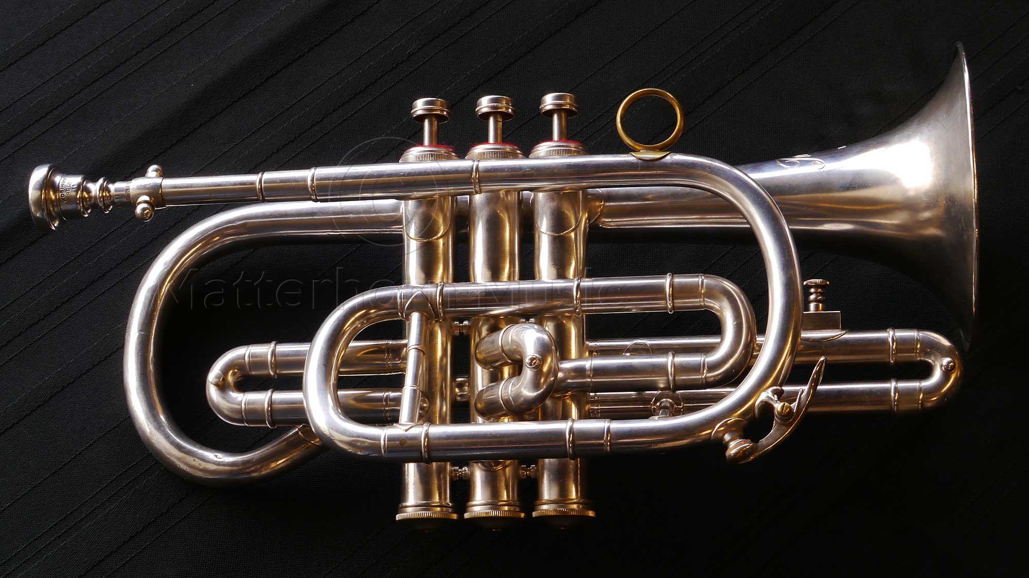 A deals cornet instrument