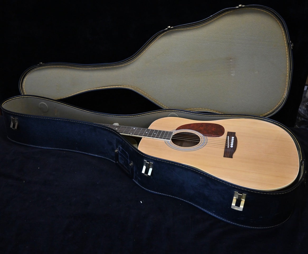 3 Guitars - Sold as lot